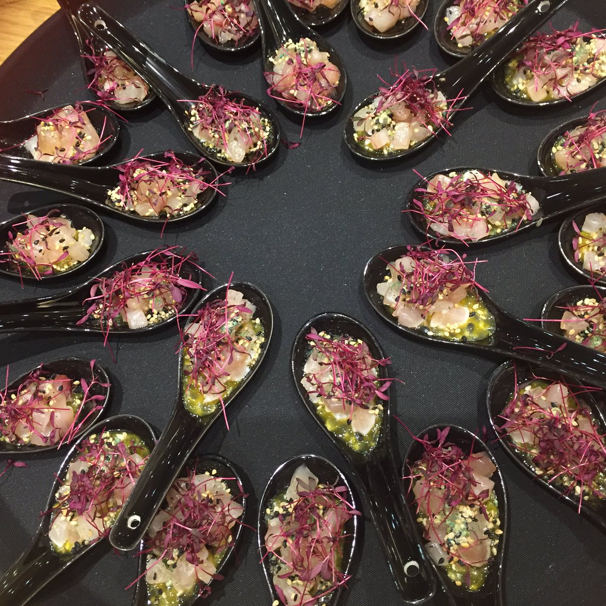 Tonight we have been spoilt with tasty kingfish canapés from <a href="/CleanseasEurope/">Cleanseas Europe</a> and scrumptious beef &amp; lamb from <a href="/MLAEurope/">MLA Europe</a>