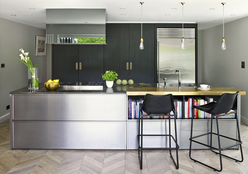 alexcrabtreepr's tweet photo. V happy to be working with @matrixkitchens again next week! Fabulous #bespokekitchens! #stainlesssteelkitchen #brassworktop kitchendesigns https://t.co/FdpNbfCaCg