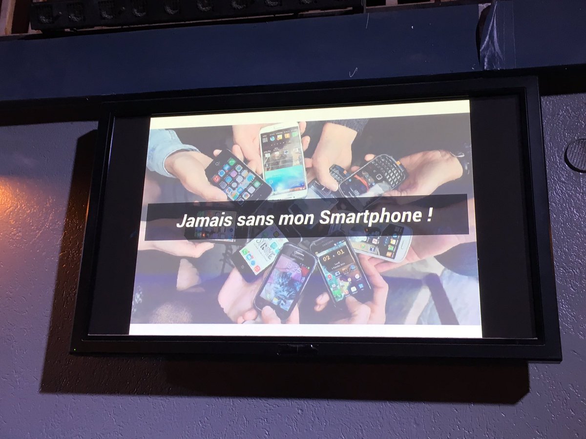 .<a href="/LaSmartphonerie/">La Smartphonerie</a> Nous sommes dépendants à nos #smartphones  #WAWParis #startups #sos