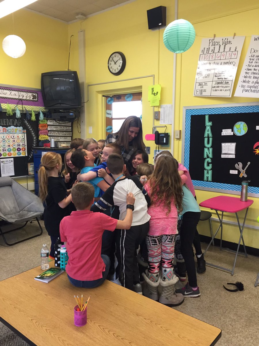 DrSHAnderson's tweet photo. Beyond thankful and grateful for each and every one of these kids ❤ They inspire me everyday! https://t.co/t9DT5yeJxw # #MTPSpride https://t.co/1uespouA3j