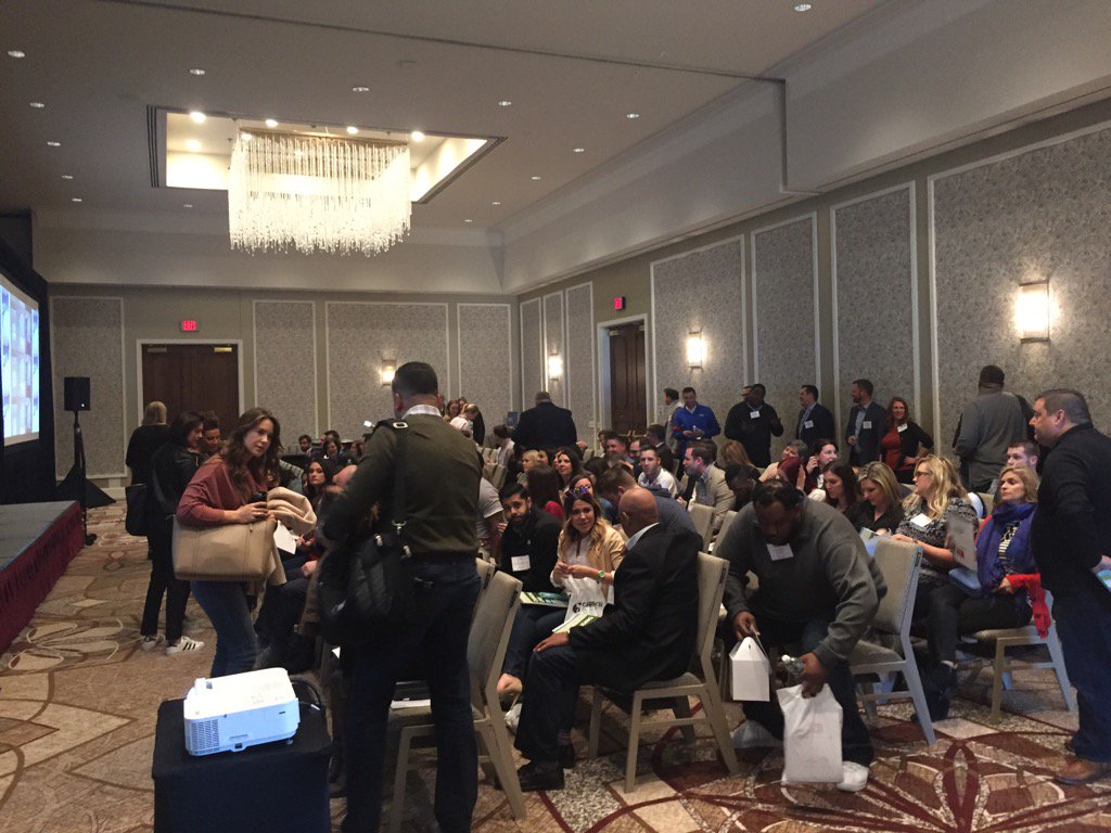 gdhinc's tweet photo. About to begin! #GDHMMM https://t.co/njSQ9iK2W4
