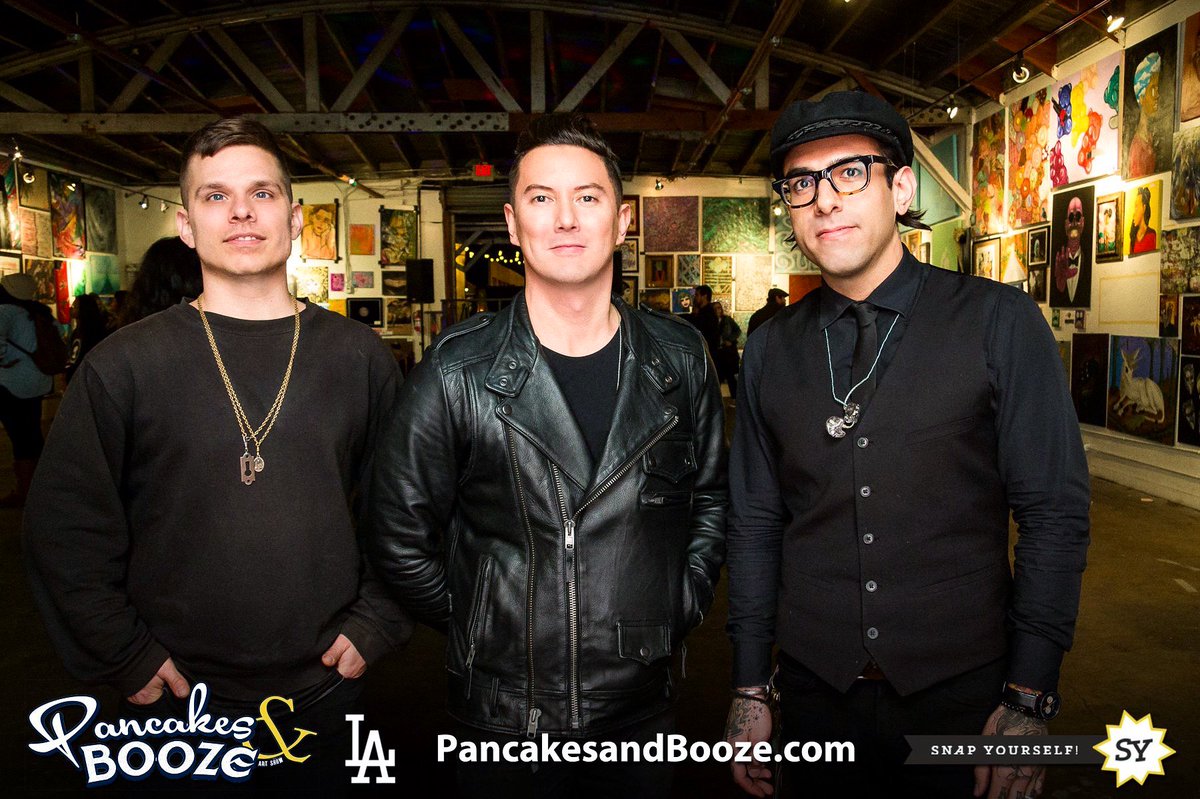 The_Eiffels's tweet photo. Great time performing at @PancakesBooze Los Angeles at @Lot613 last week! #PancakesAndBooze #Lot613 #SnapYourself #TheEiffels https://t.co/KbRijZplRs