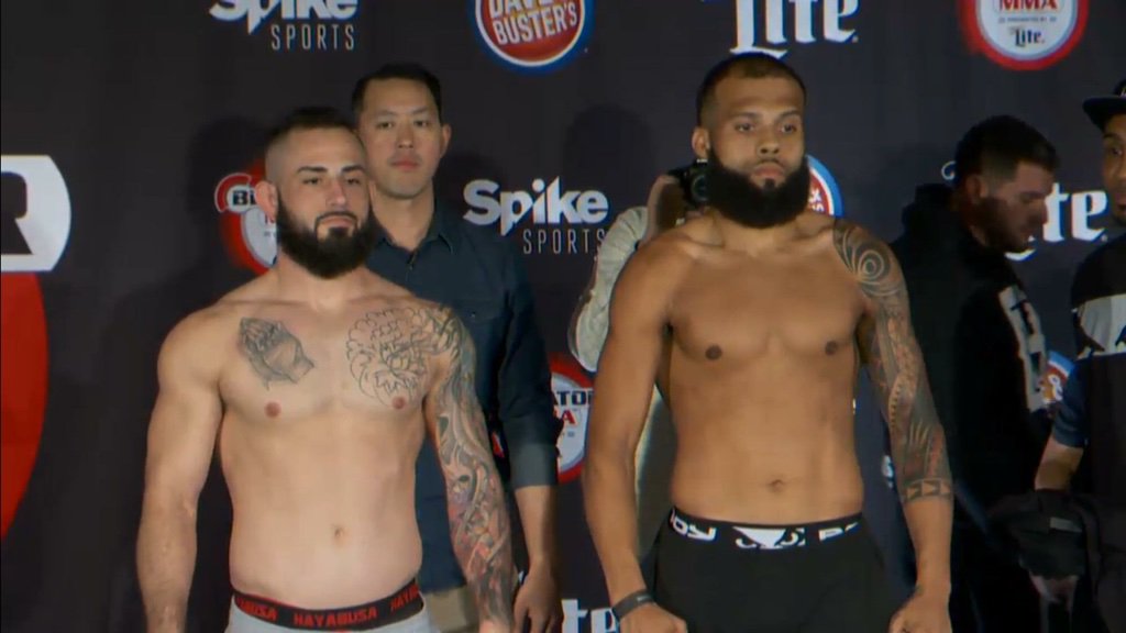 ChrisHarrisMMA's tweet photo. Almost go time ... #Bellator171 @BellatorMMA @WinStreakMGMT https://t.co/PQtnvdLnC3