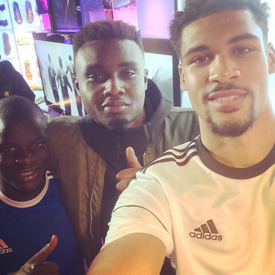 Danielb_93's tweet photo. Adidas Blue Blast Event LDN19 🔵 with midfield engine @nglkante &amp; technical powerhouse @rubey_lcheek Big Thankyou #prodirectfc #NeverFollow https://t.co/XhMDtywHMz