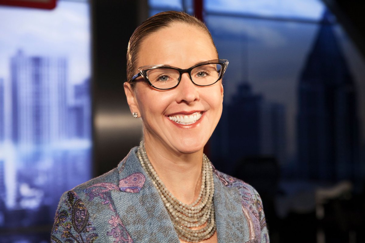 atlantaymca's tweet image. Honoring Kelly Barrett, SVP Home Services at @HomeDepot, with Bransby Christian Leadership Award, our highest volunteer honor! #GAMEONYMCA