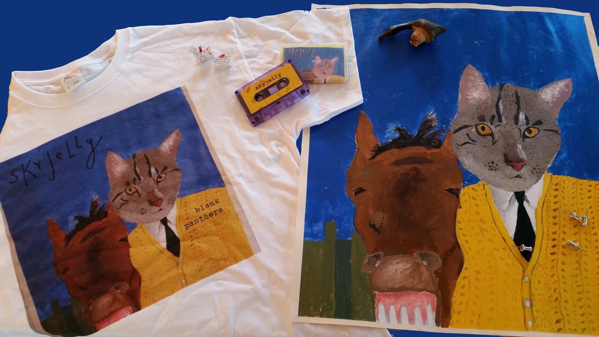 Sleeveface tweet media