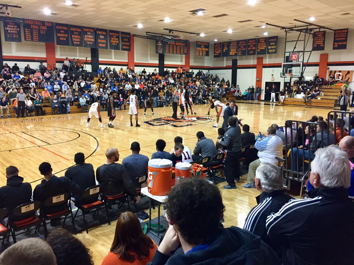 Tigers <a href="/GCAthletics/">GC Athletics - #TigerPride</a> vs. Bears <a href="/UPIKEAthletics/">UPIKE Athletics</a>. Who you got @KyleWYMT?