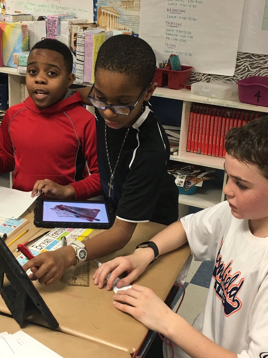 Clugstonclass's tweet photo. Genius hour is in full swing in 5th grade. Love to see kids excited about learning new things! #geniushour @EastHills5_8 https://t.co/pBgCT9w7ft