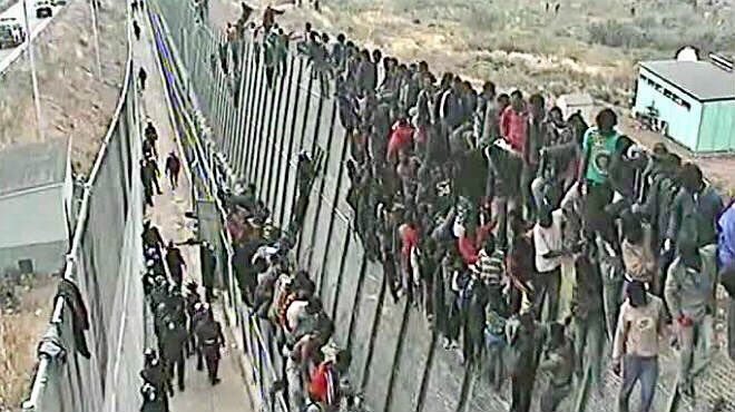 El muro de Trump... ¡Uy!, perdón que este es de Rajoy.