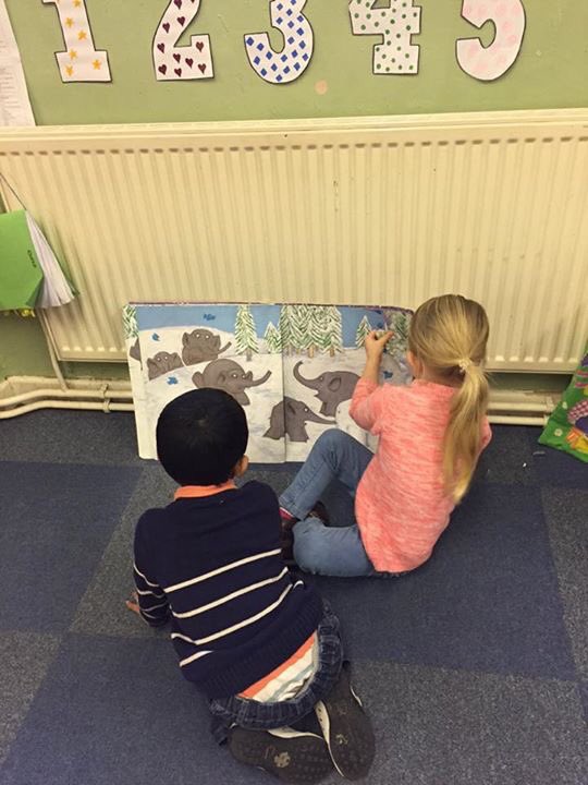 kitesnursery's tweet photo. Retelling a story using excellent book skills 😊👍 #preschool #earlyreadingskills https://t.co/yKZCz4uXNg