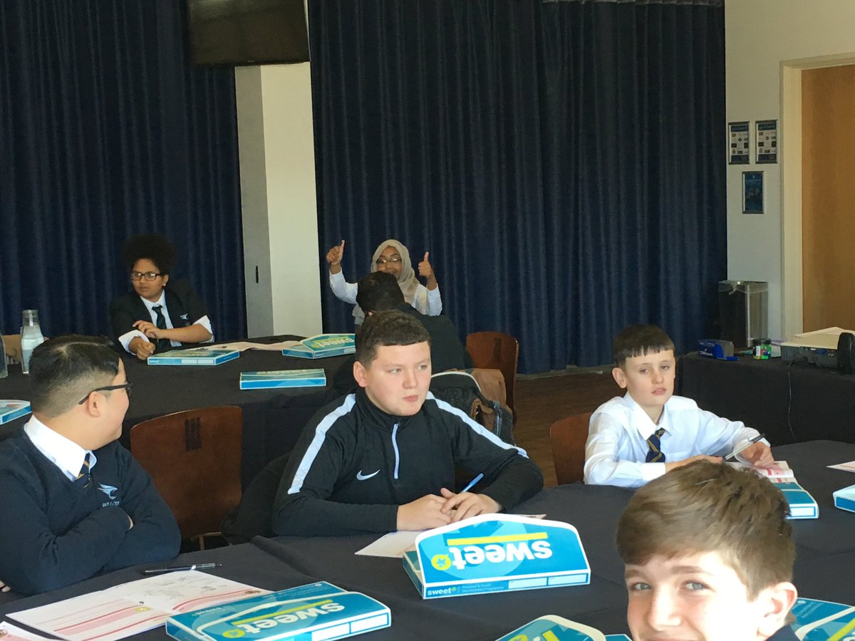 Louiseparry14's tweet photo. Year 9 working on their communication skills. @willowshigh #proudteacher https://t.co/SXXK7kN7J7