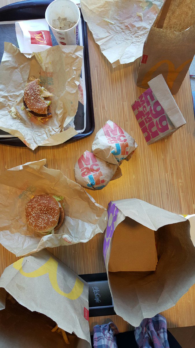 DramaClubAtKsu's tweet photo. Come try out the new Mac Jr from McDonalds! You get one for FREE until 7 at the #McDonalds  located at 4415 Wade Green road! #atllovesmacjr https://t.co/UsCQge5XPJ