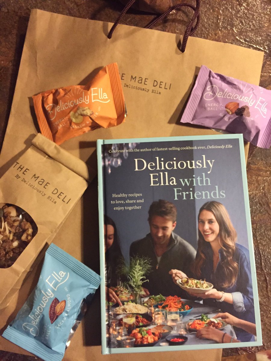 The best goodie bag!😻thank you <a href="/DeliciouslyElla/">Deliciously Ella</a> for the lovely evening and congratulations on your book!👏🏻Can't wait to get cooking!😋