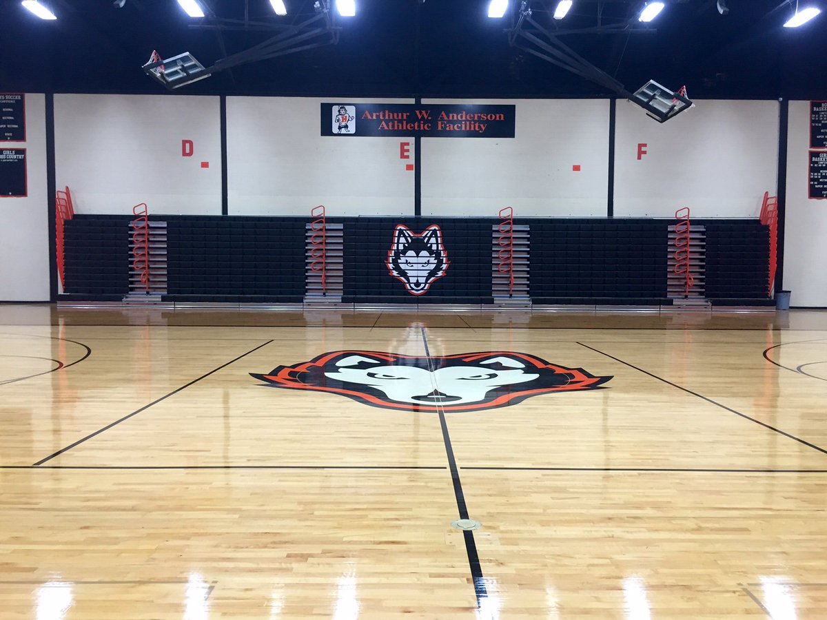 carrollseating's tweet photo. Are recessed #gym #bleachers really better than fixed options? Take a look https://t.co/qZt2oBHuxR #Schools #seating #Sports https://t.co/vNsmzXTTIy