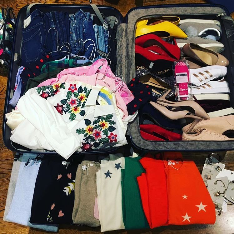 ZoeTheBall's tweet photo. All packed for #SecretProject starting tomorrow...watch this space 😏👗#ProPacker 💪🏼 https://t.co/EAFLhhBRYx