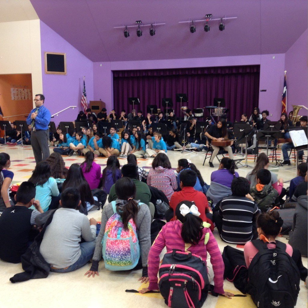 gt_mayhem's tweet photo. @BurnetMS Music Classes came to @GTGrizzlyBears today to play for our 5th graders! Thank you for inspiring our kiddos! https://t.co/odr5pPDFnB