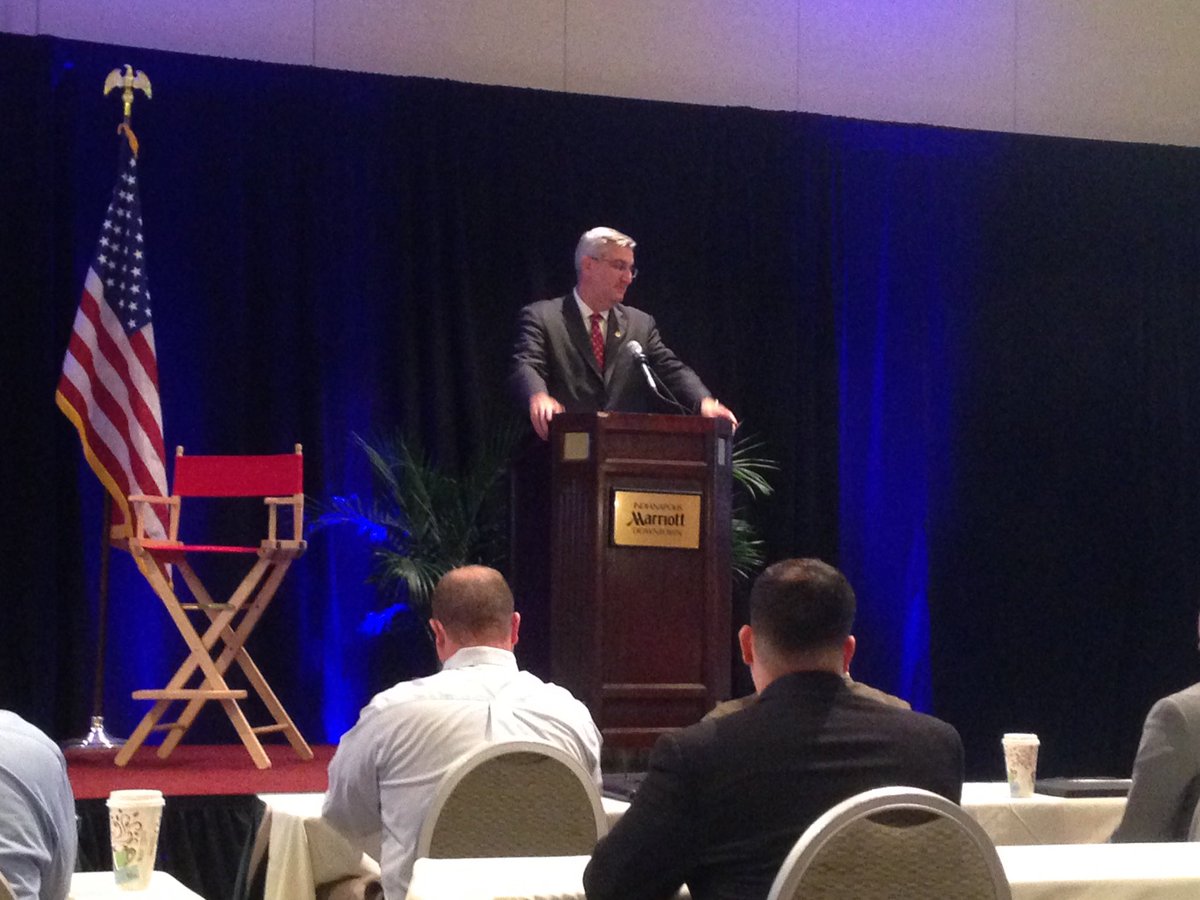 ISDAgov's tweet photo. "Agriculture has been Indiana's calling card for the past 200 years." -@GovHolcomb #ACI17 #ACILead @INagribiz https://t.co/iRvlmoSHOY