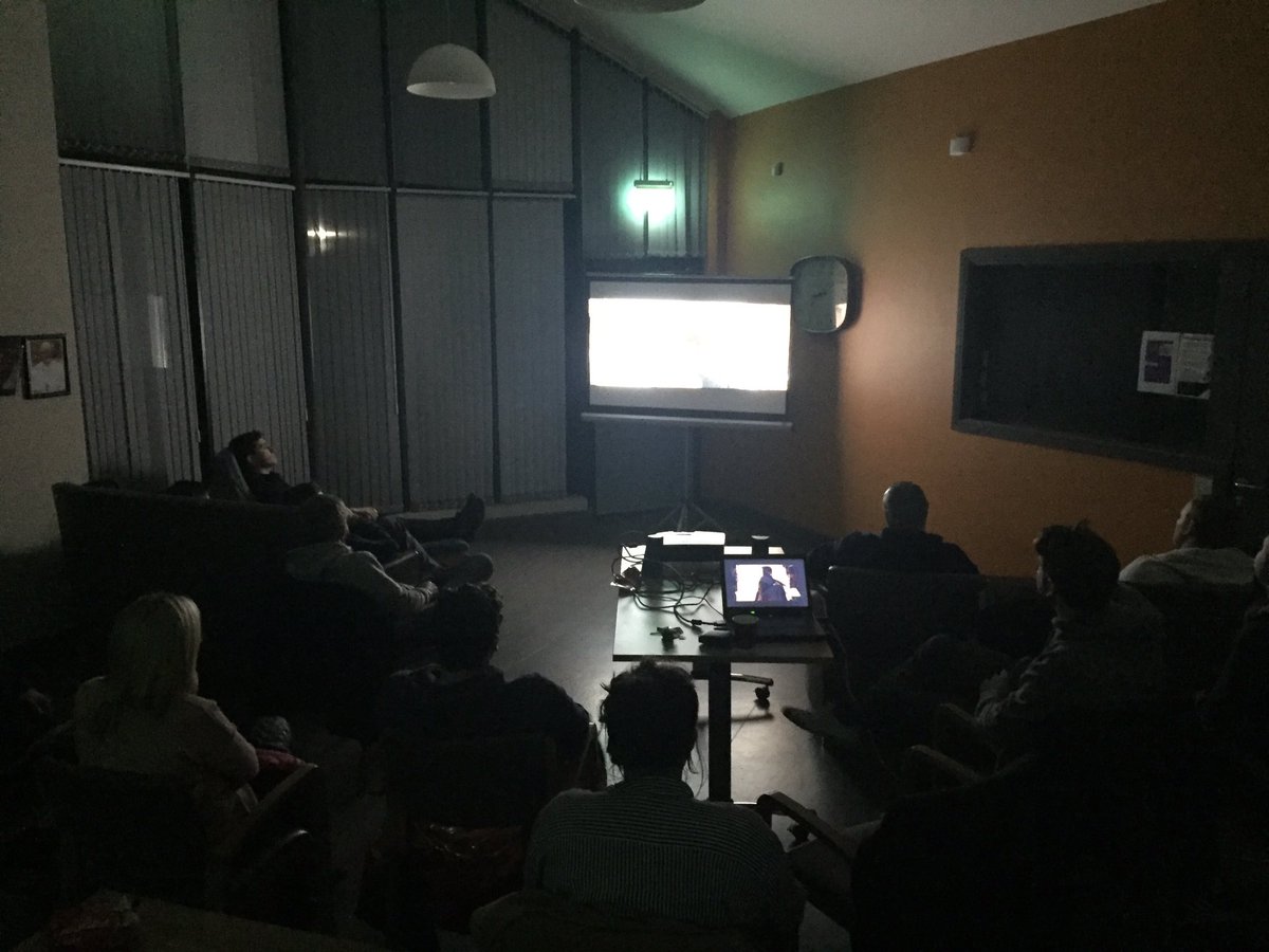 trainwithchoice's tweet photo. Our presentation equipment is great for training, also great for watching movies 🎥 Great evening with @LackenKayakClub #chasingniagara https://t.co/LAk7DoDhNz