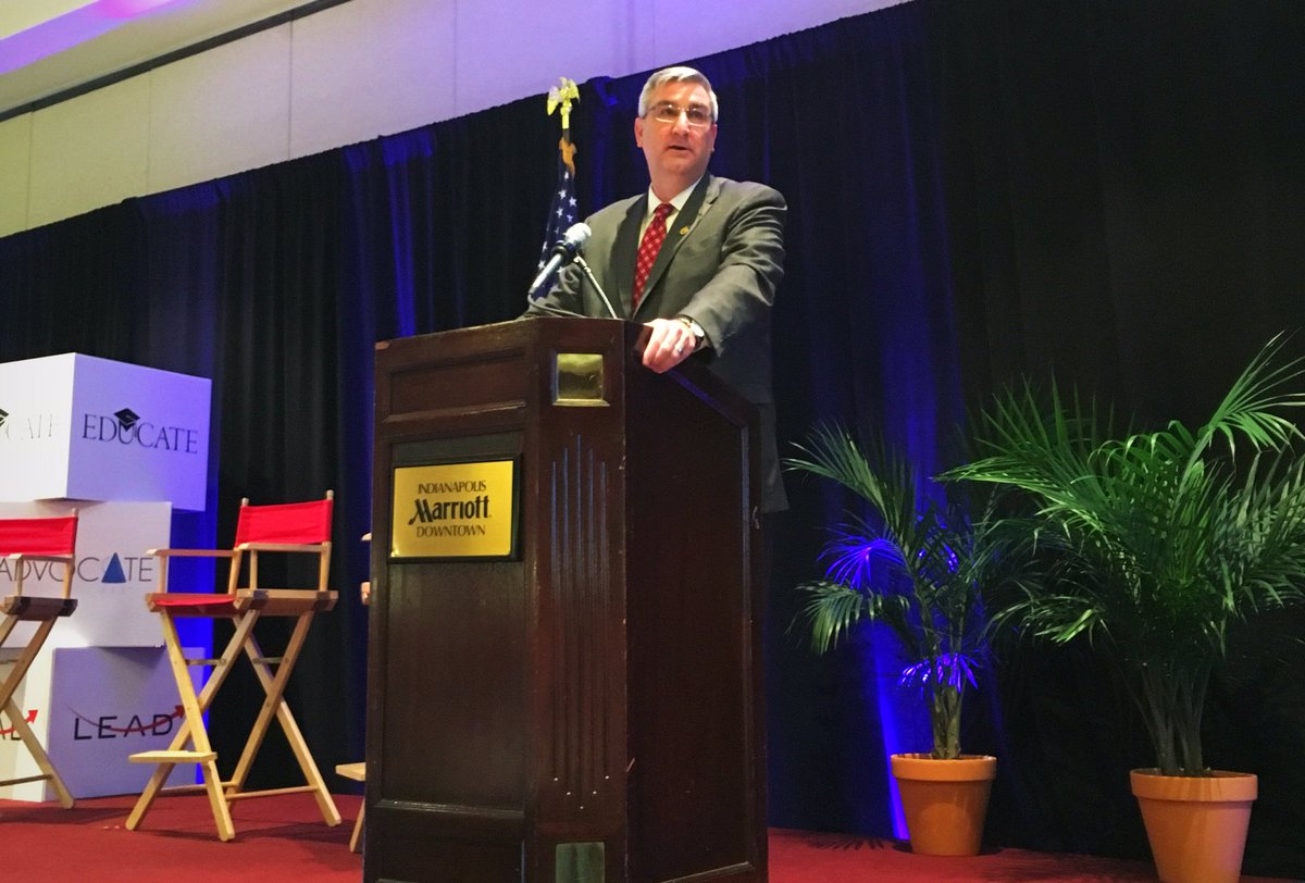 AgriNovusIN's tweet photo. @GovHolcomb: For #IN to be a competitive state in the future we must colloborate, coordinate, invest & #innovate @INagribiz #ACI17 #ACILead https://t.co/QSGXDllDq8