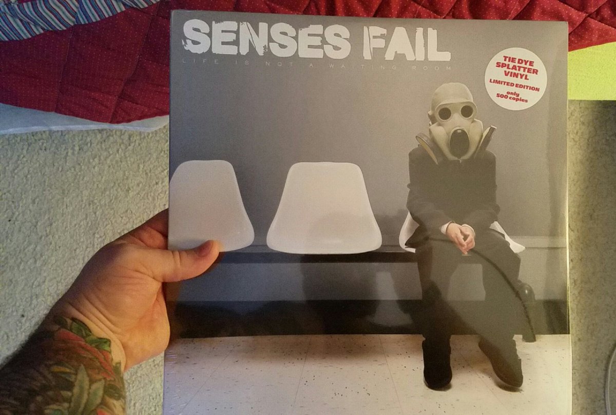 And then this baby arrives at my door 1st pressing  @SensesFail #lifeisnotawaitingroom 👏🤘💝🎤 can I buy senses stuff every day please
