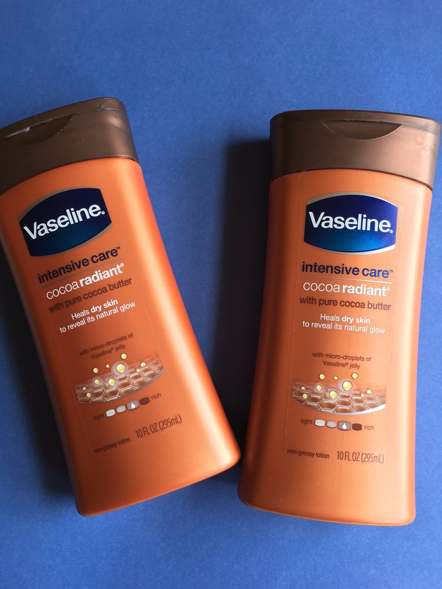 DNassySocial's tweet photo. Protect your skin this winter w/ deeply moisturizing Vaseline Cocoa Radiant lotion #ad https://t.co/mmfr2i6yEt  #CocoaRadiant @VaselineBrand https://t.co/tjgy6HqUNT