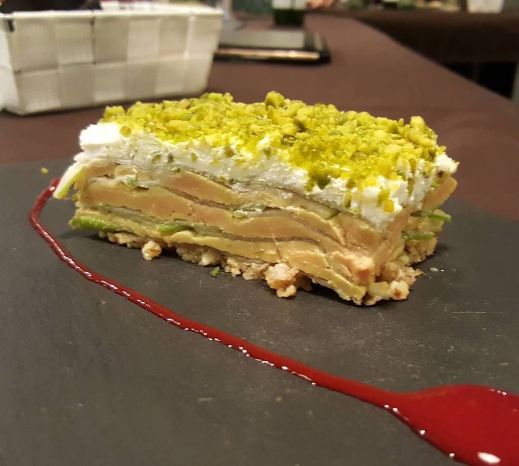 luma_net's tweet photo. Milhojas de foie en @a_contracorr https://t.co/Uvva4F8dWI