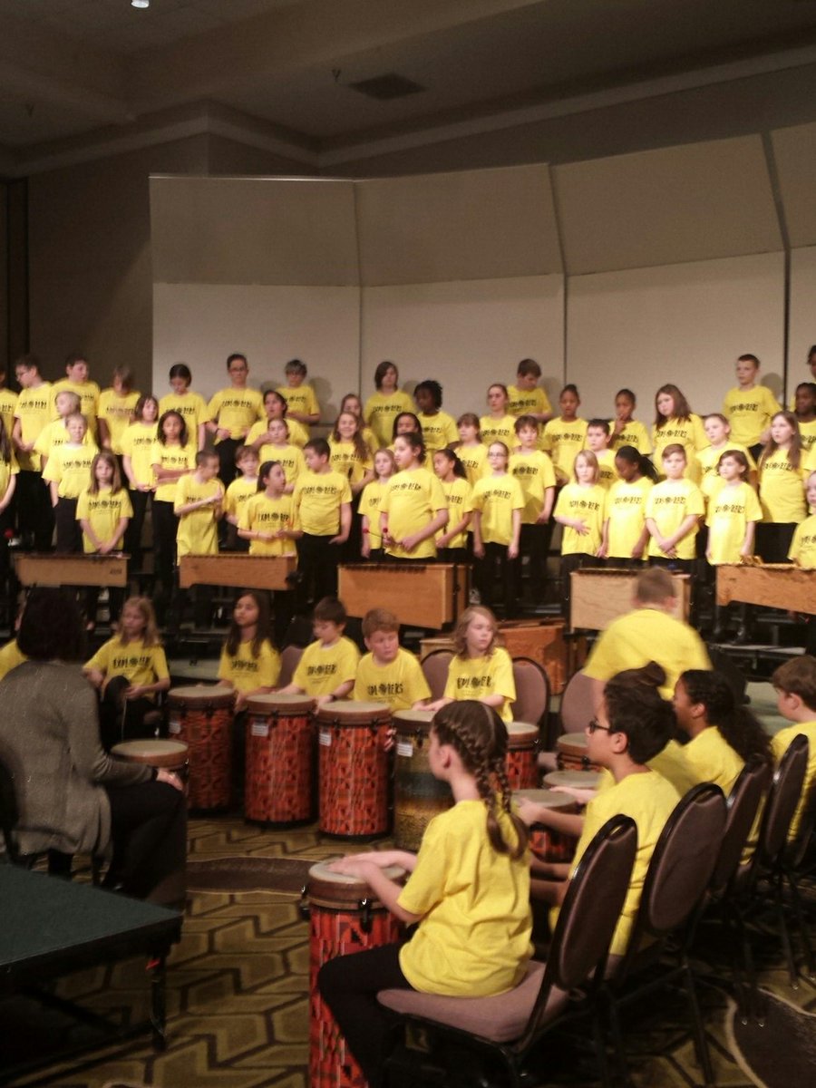 DarlaLenz's tweet photo. Lee Elementary getting ready to perform! @cpsfinearts #mmea2017 https://t.co/qT8tzsZsXb
