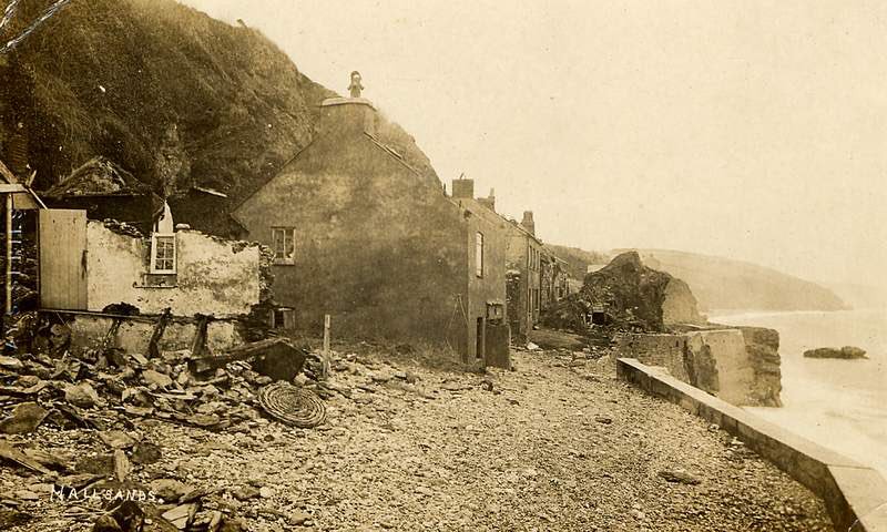 JPCurtinClimate's tweet photo. A 100 years ago tonight high tides and storms destroyed the seaside village of #Hallsands #Devon https://t.co/q2KVnMcUDF #floodaware https://t.co/uUnh6Cd1fQ