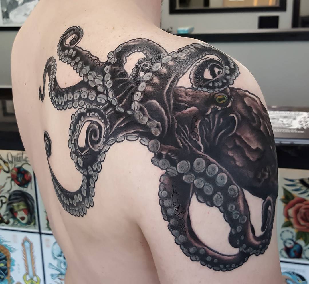 Venetian Tattoo Gathering : Tattoos : Realistic : Octopus