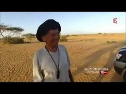 DiaSporactive's tweet photo. Jacques Bonnet le Rebel ermite en zone rouge. #Mauritanie. On pt vivre simplement et heureux. Il ne regrette rien #EnvoyeSpecial 26/01 23h23 https://t.co/EtJTLeaAYX
