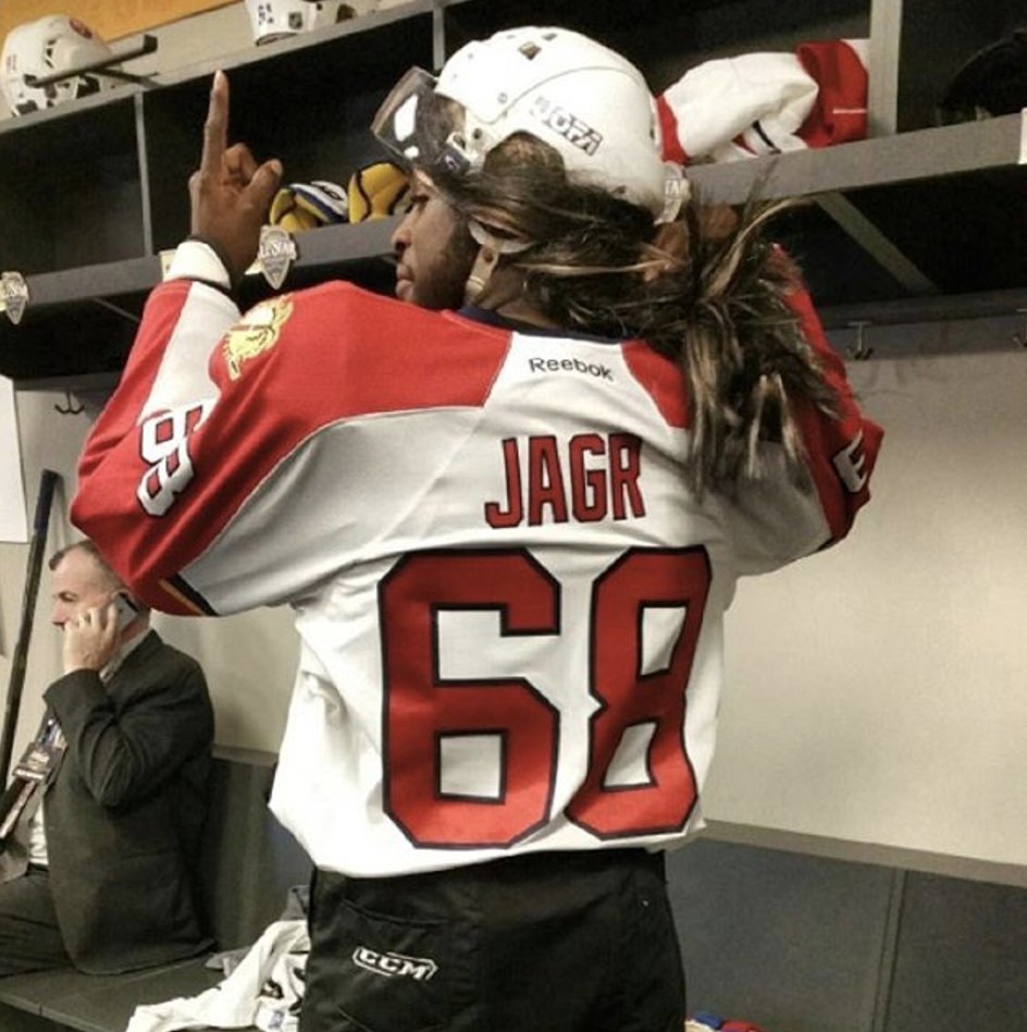 PKSubban1's tweet photo. The 24-Hour #JágrThrowbackChallenge starts NOW! If we raise $5,000 by 5:00pm ET tomorrow, I’ll match it! https://t.co/A4giagZAGY https://t.co/HHXthdanpB