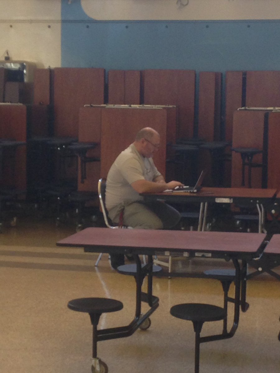 QuellisSwell's tweet image. For a dollar a day, you can help poor teachers like this that are left without classrooms to teach in #anyamounthelps @Coach_Brantley