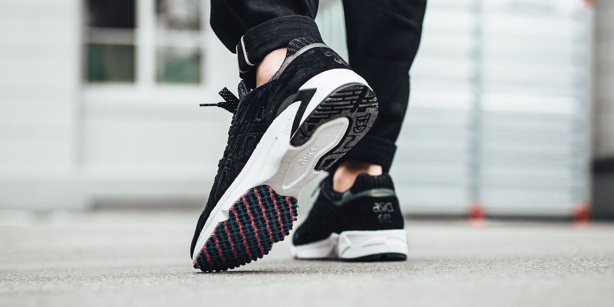 titoloshop's tweet photo. ONLINE NOW ⚫️ Asics Gel-Ds Trainer OG - Black
SHOP HERE ➡️ https://t.co/7Y9Yf0srDm
#asics #gelds https://t.co/ZpGVr0HDIN