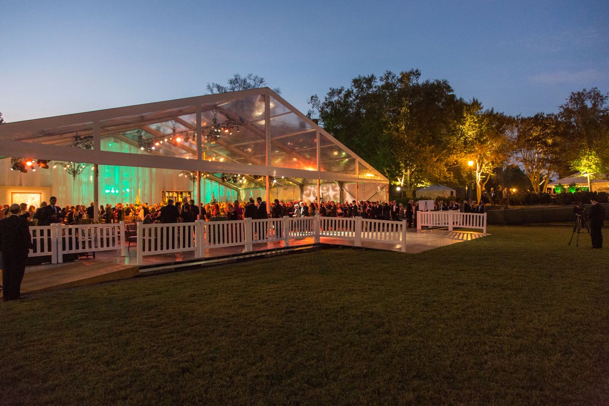 chef_bydesign's tweet photo. #TBT To William &amp; Mary's Homecoming Week!  What a week it was!  #chefbydesign https://t.co/RvW9jS0aH8