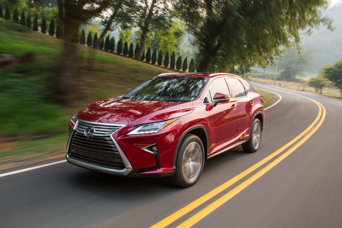 ComoLexus's tweet photo. Affrontez l'hiver en SUV Hybride - Lexus RX 450h à partir de 899€/mois - disponible chez Como Lexus https://t.co/QjOppOppFK #FollowComo https://t.co/jRfXYN5oqv