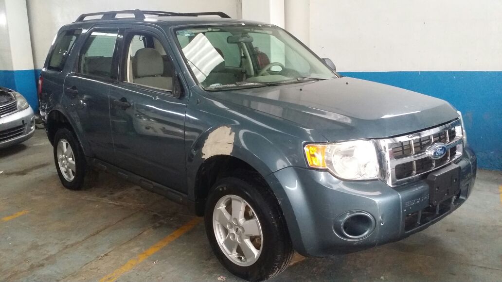 DalogiAutos's tweet photo. *****VENDIDA*****
#FORD ESCAPE XLS I4 2011
#PRENDE #ARRANCA #CAMINA 
!!! PRECIO: $102,000 !!!*** #GANALO***
PRECIO COMERCIAL $ 170 MIL APROX https://t.co/fJIGvfowCJ