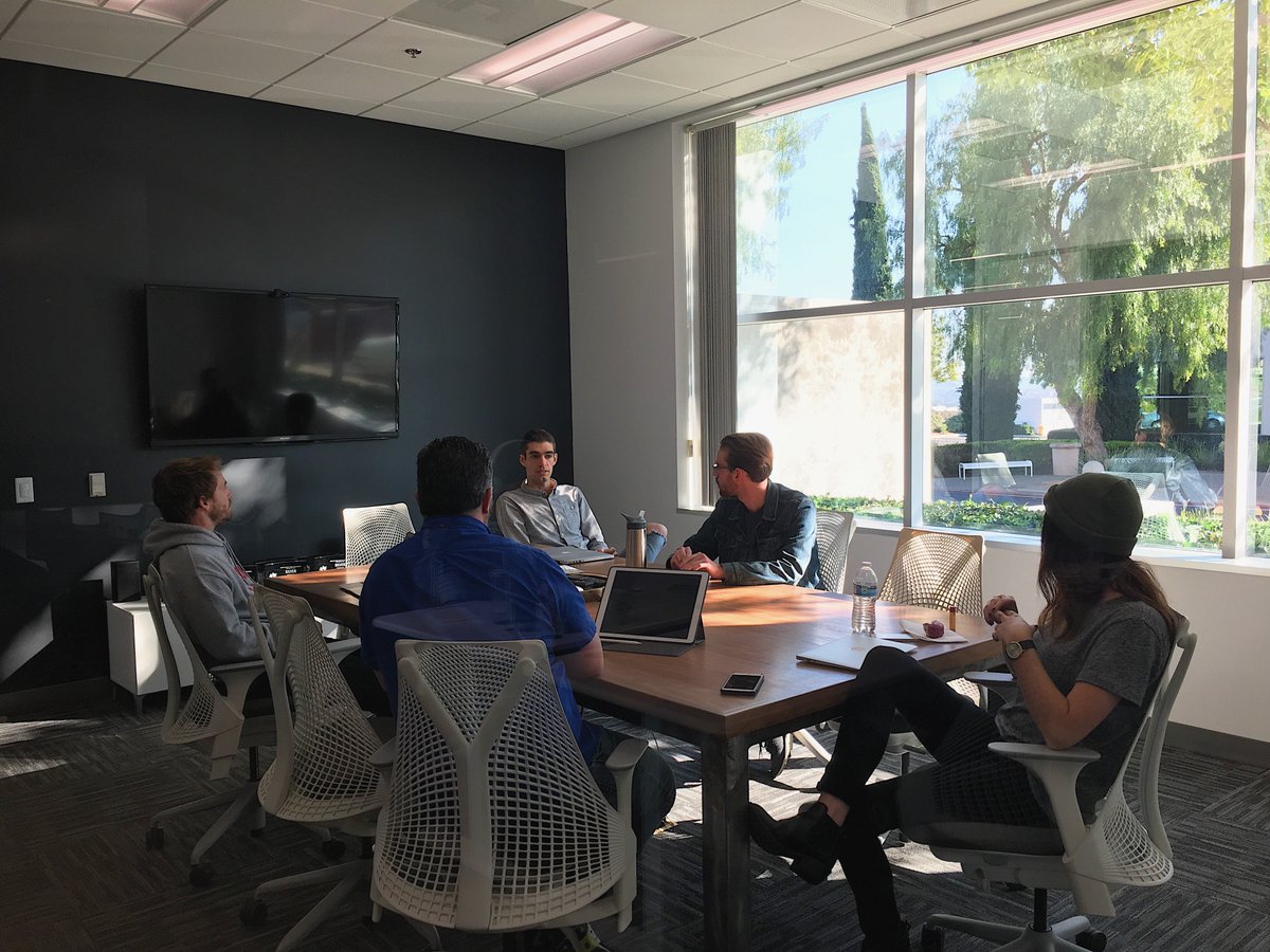 veracitycolab's tweet photo. Our creative leadership team staying busy today. #HardWorkWorks #TeamVeracity https://t.co/tEoz4DWq0Z