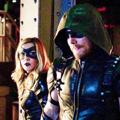 blawid12's tweet photo. #blacksiren #NoLaurelNoArrow @CW_Arrow  @GBerlanti @mguggenheim  @ARROWwriters @TheCW @geoffjohns Laurel lance is the only black canary https://t.co/XdzzRilZ3g