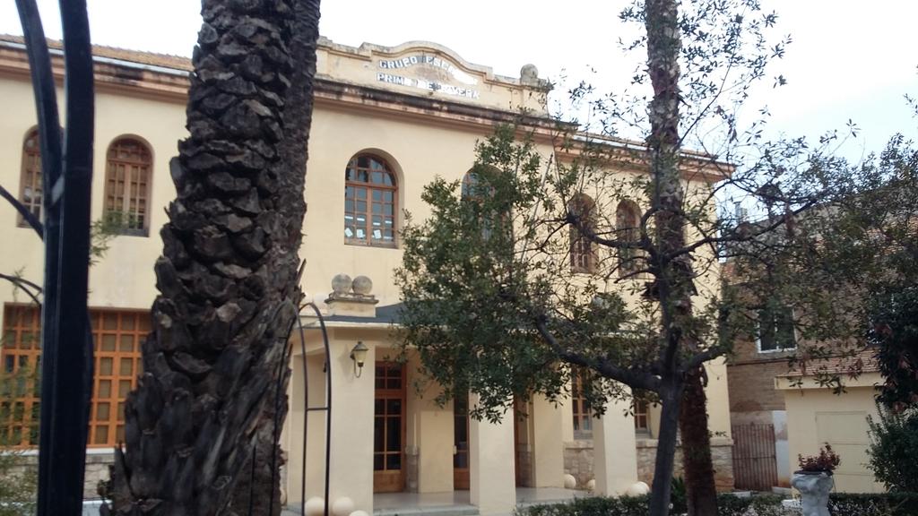 BorrellMorant's tweet photo. Edificis amb història,hui a Corbera visitant Grupo escolar Primo de Rivera! @patrimonioeduca #PracticumI Meravellós https://t.co/AZOZXTndOs