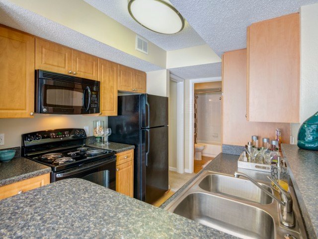 BellemeadeFrms's tweet photo. Trying new recipes is a joy in our spacious kitchens! Check out our floor plans for dimensions. https://t.co/g1dtfI2Jms https://t.co/KVoSs8JGQr