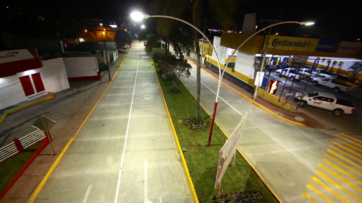 RobertoSandoval's tweet photo. Pensando en el beneficio de los nayaritas y tepicenses en el Gob de la Gente con hechos demostrado el amor que le tenemos a Tepic. https://t.co/qGM5liyBfE