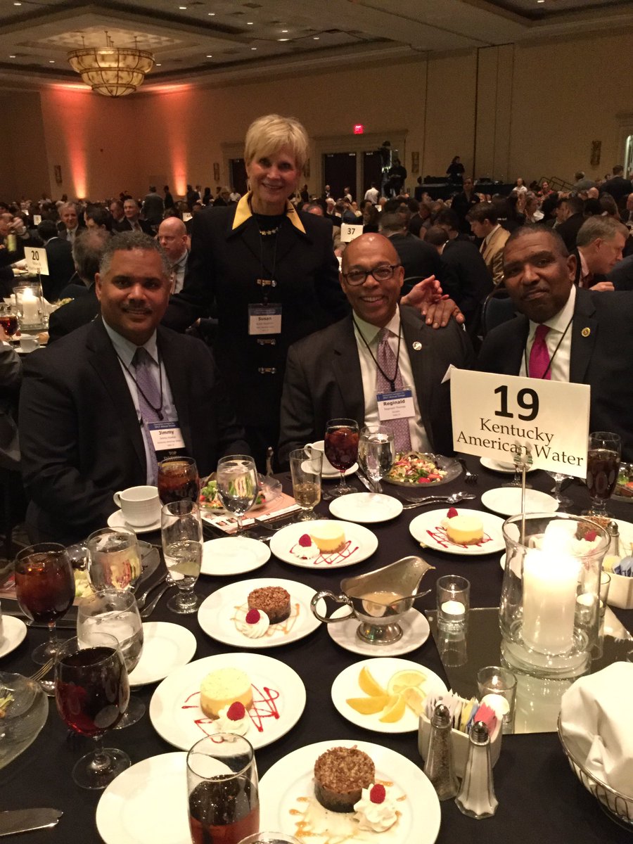 repwestrom's tweet photo. Enjoying my friends fro KAWC  at the Lex Chamber dinner.#lexchamber https://t.co/Udgl83AqLI