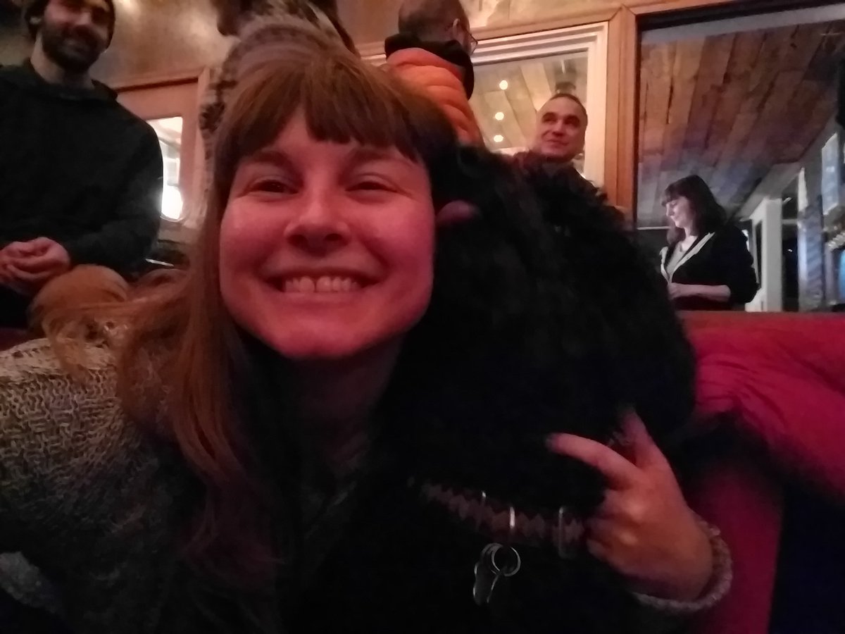 MaptimeSEA's tweet photo. #geobeers and #geopups @RooftopBrewCo https://t.co/Bz82OxeCXW