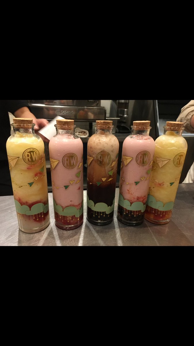 caribelli's tweet photo. After dinner drinks. #RoastingWaters https://t.co/ginhNgoj80