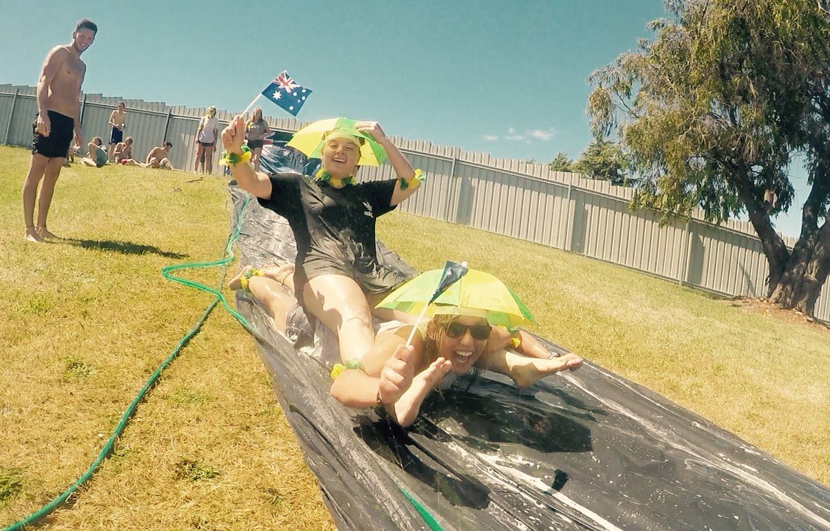 elsa2864's tweet photo. Slip 'n' Sliding https://t.co/eOWbUENkO7