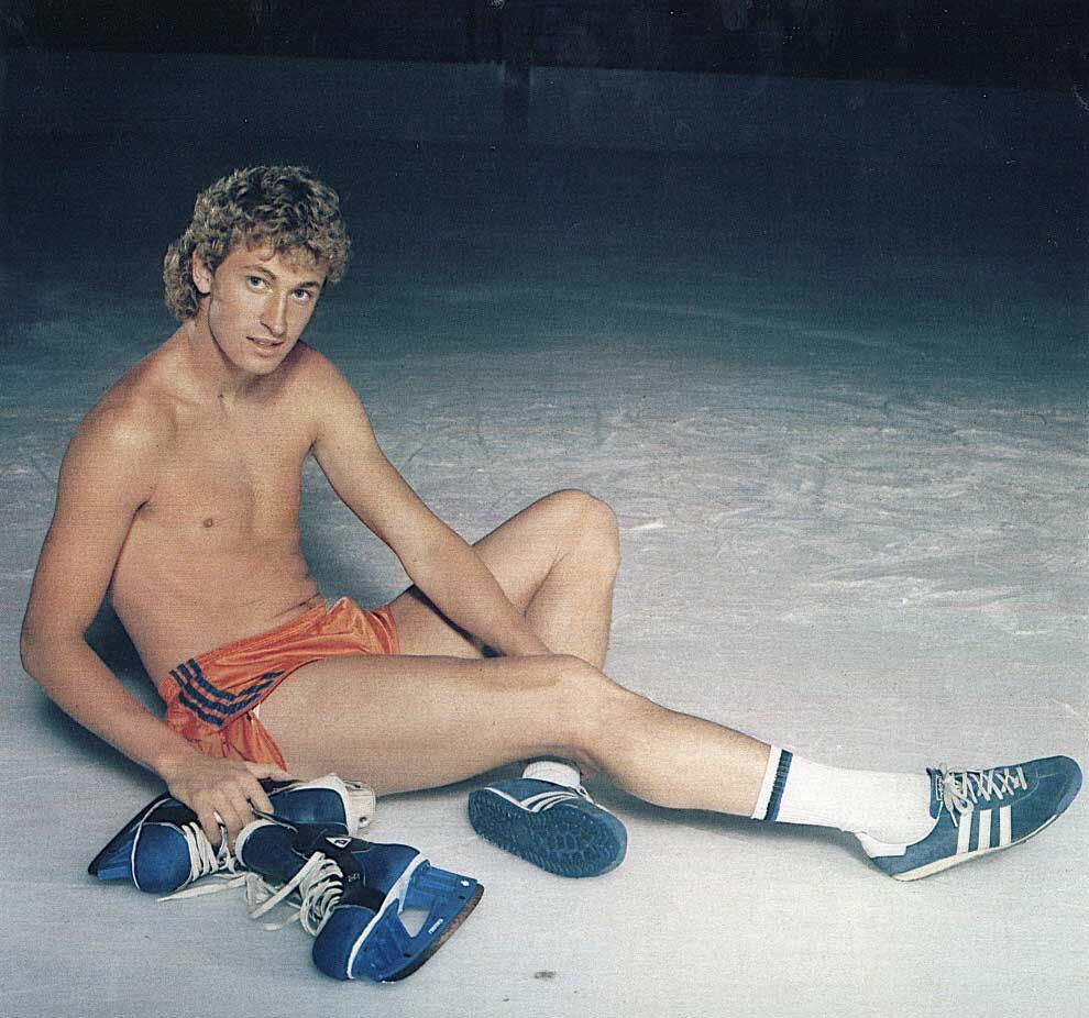 Happy birthday to the GOAT, the legend, the Great One.... Wayne Gretzky 