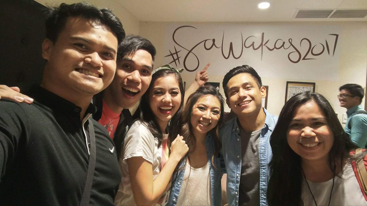 4thofjulykid's tweet photo. Patuloy namin mamahalin ang mga kanta nyo @ebedancel :D #sawakas2017 https://t.co/vVFVSVozb1