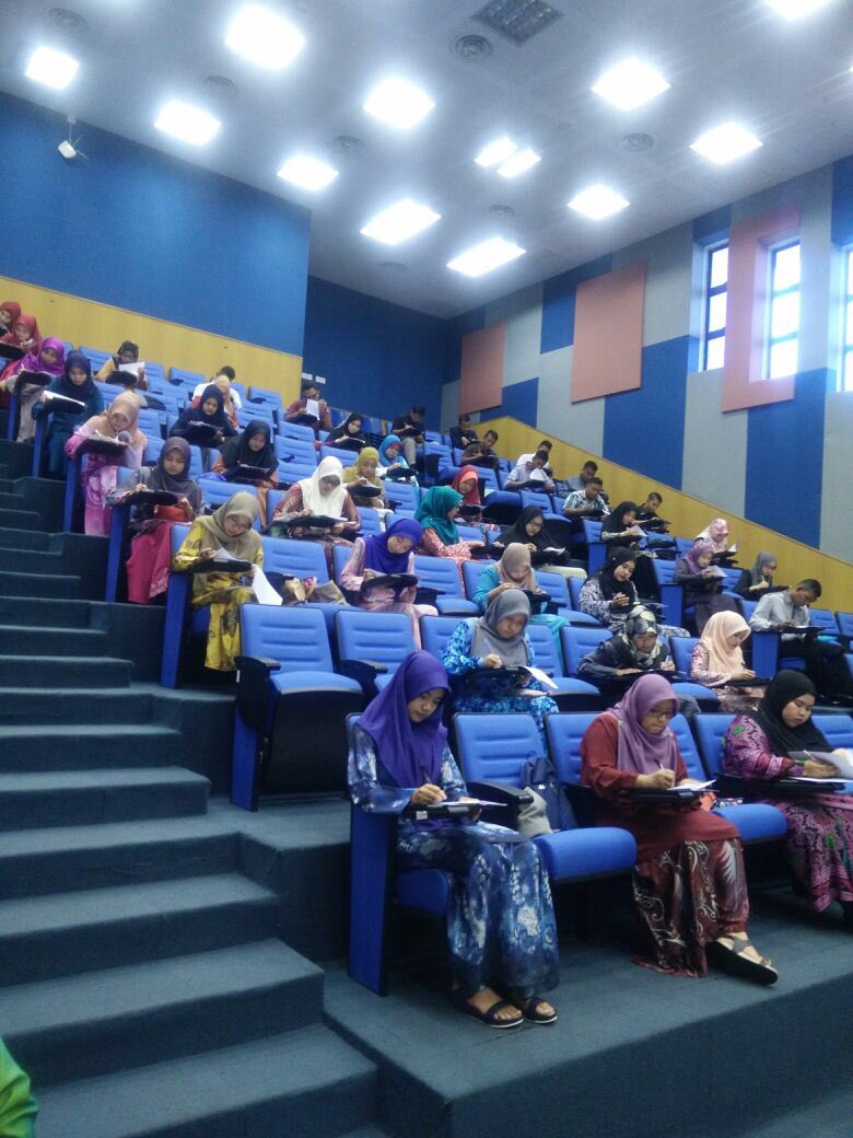 JKM_Perlis's tweet photo. LIVE UPDATE: Ujian saringan #psikologi bagi pengambilan calon On Job Training dan petugas #PDK di Audi #JPAM. #OJT #kerja https://t.co/cqbGNAf4Cb