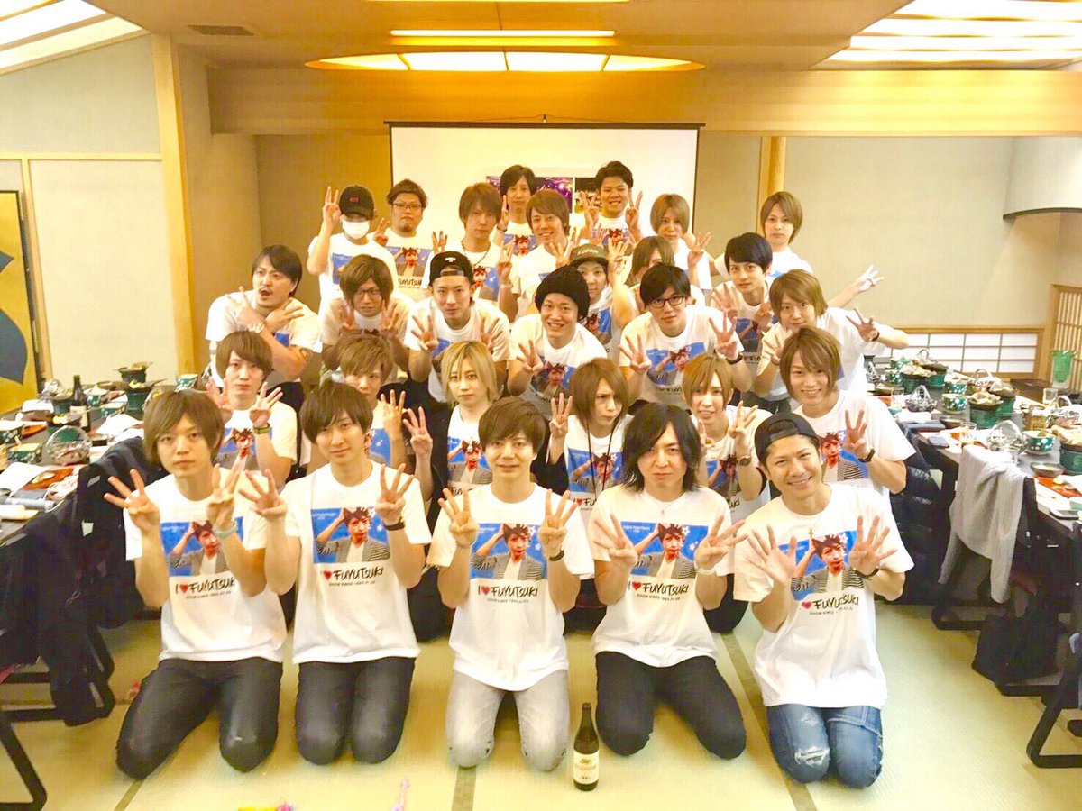 fgr118's tweet photo. 冬月翔会長のブログが更新されました👍
毎年恒例の冬月会長誕生日旅行！✨
→ https://t.co/axxIeEiPxo
Youtubeにも動画が上がってますのでチェックですよ💓
→ https://t.co/5uRhEtIbwh

#FGHD #冬月グループ #冬月翔 https://t.co/rQDLljqrZy