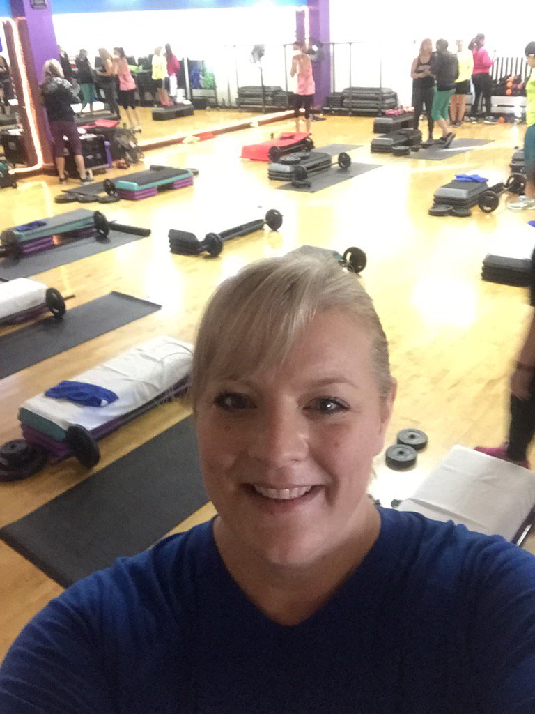 CindySommer4's tweet photo. Getting ready to get my BodyPump on!! #whythey #tabatabootcamp #nwymca https://t.co/LOWcEZlch8